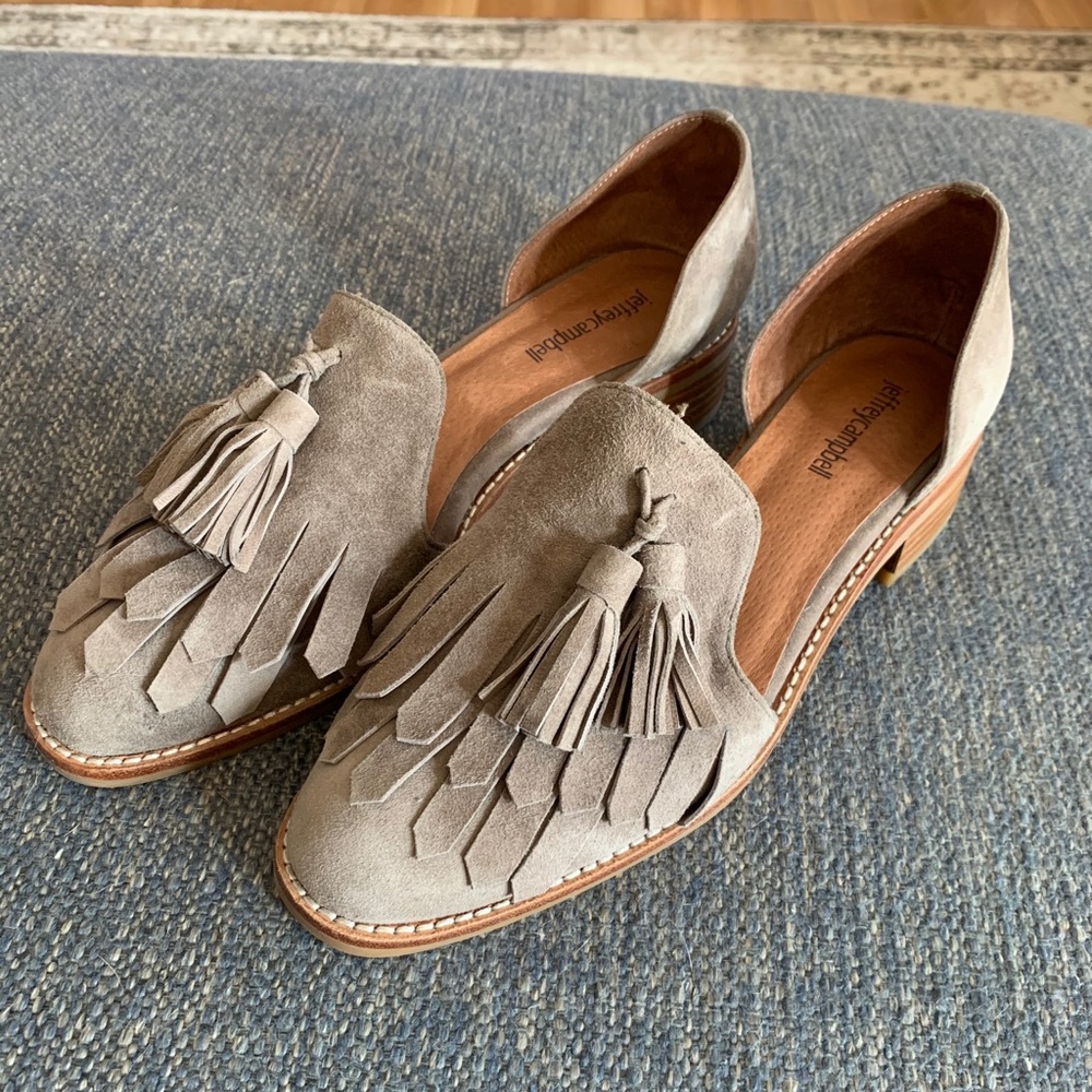 Dress shoes